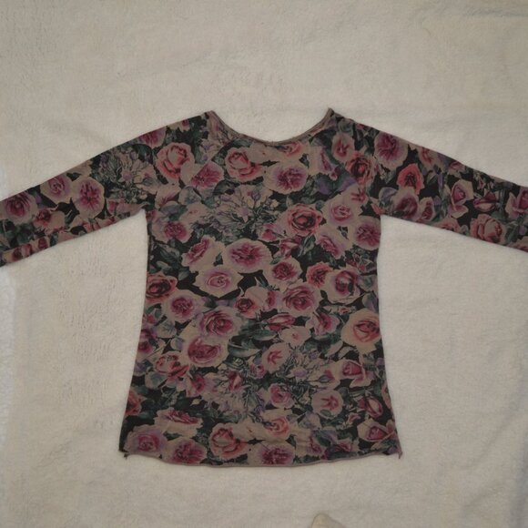 Made in Italy sweatshirt, neutral toned with rose print and sequin heart M - Picture 15 of 16